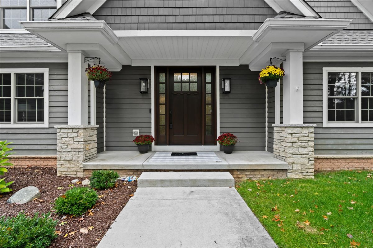 Professionally presented Oxford Michigan home